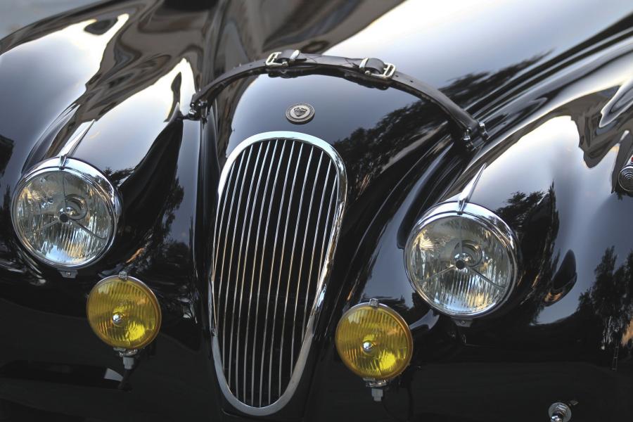  Jaguar XK120 SE Roadster 1954 года  (фото 11 из 18)